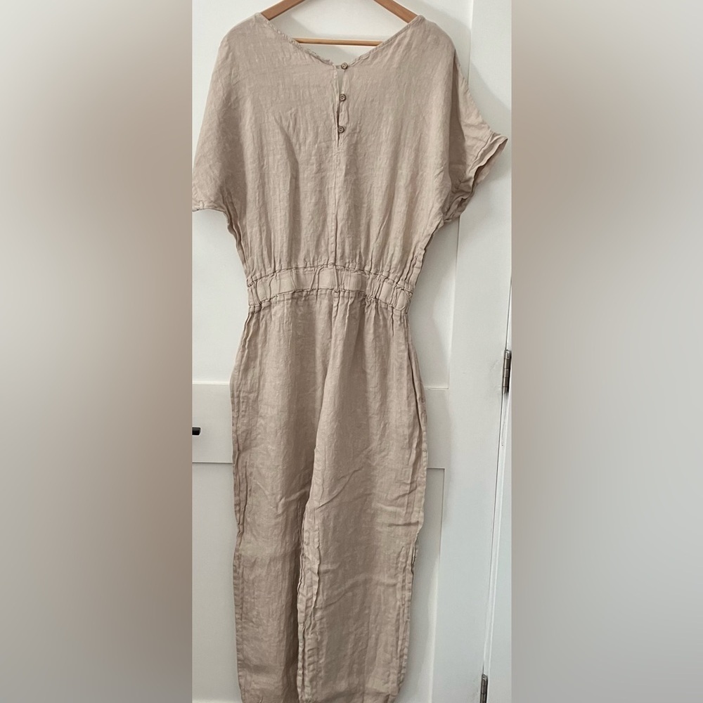 Italian Linen women’s Jumpsuit see photos for dimensions - Picture 15 of 16
